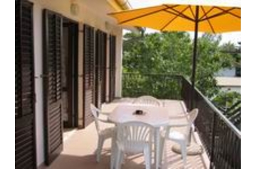 Сімейний пансіонат Starigrad Paklenica 2